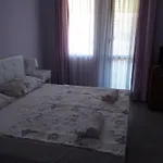 Gasthuis La Kameya Kiten (Burgas)