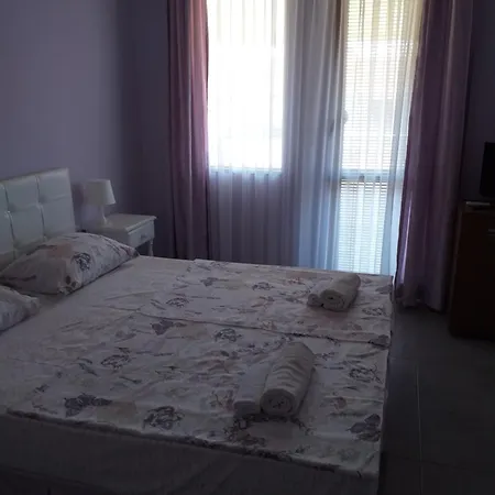 Gasthuis La Kameya Kiten (Burgas)