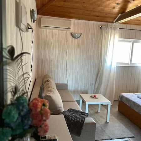 La Kameya ゲストハウス 2*